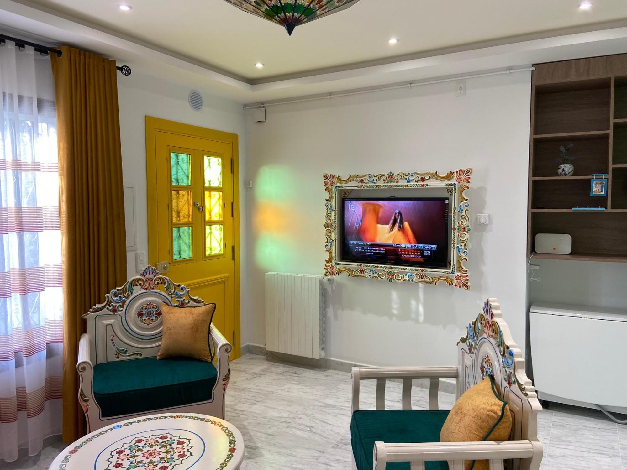 Marsa-Sidi Bousaid Cosy Authentic Apartment La Marsa Exteriör bild