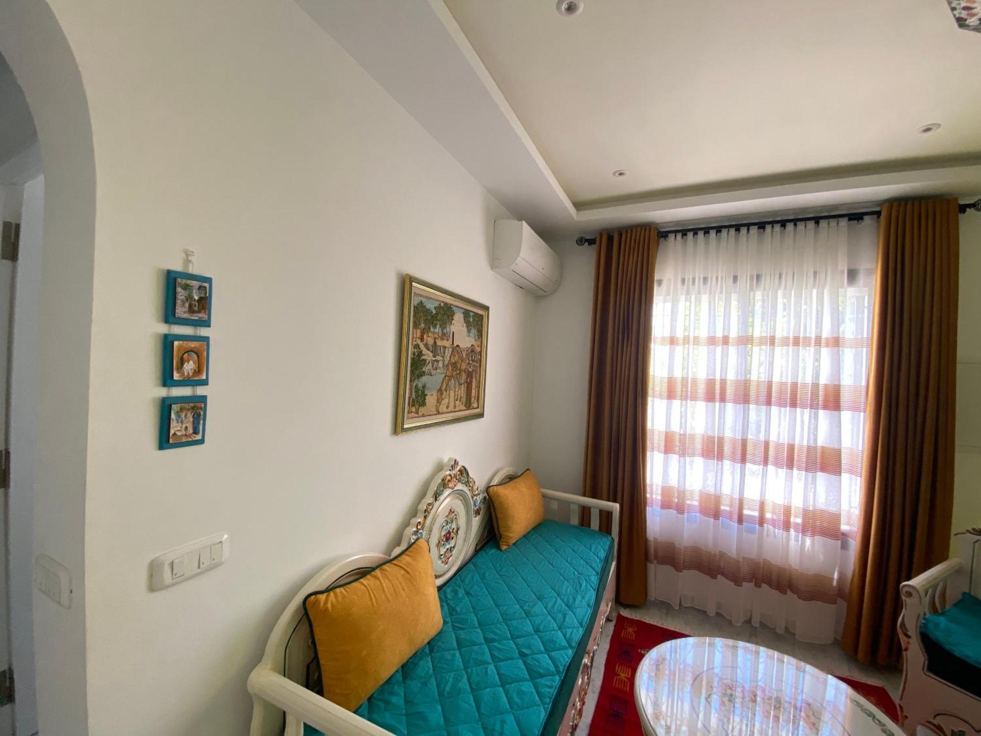 Marsa-Sidi Bousaid Cosy Authentic Apartment La Marsa Exteriör bild